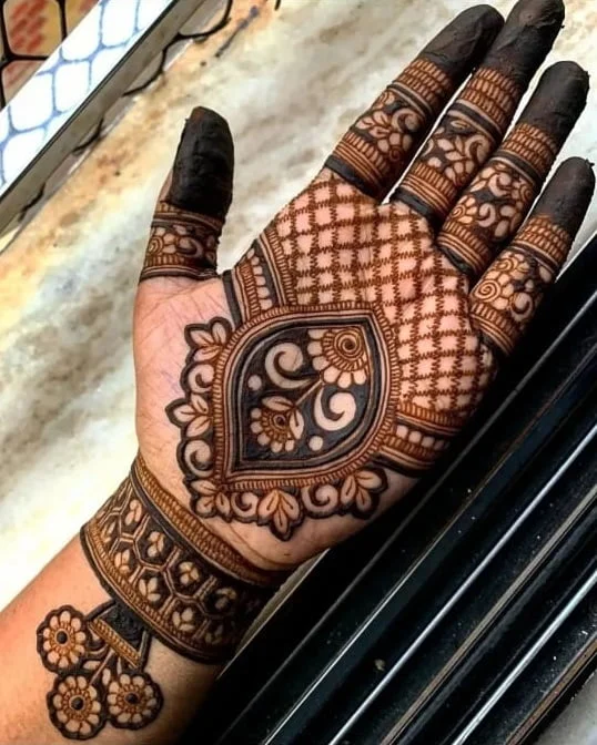 mehndi designs for simple